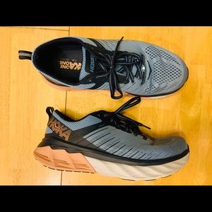 Women Hoka One One Arahi 3